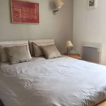 Apartment T2 St Martin Du Touch Airbus Quiet And Spacious