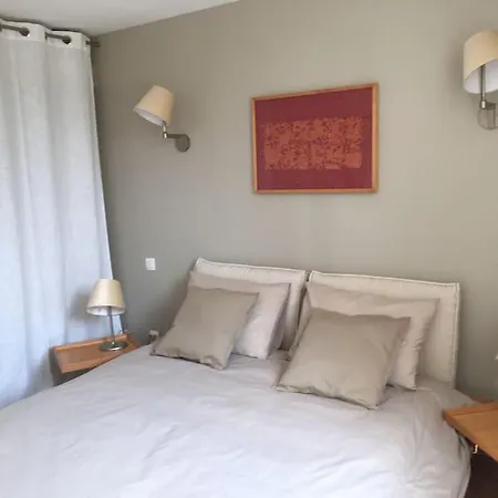 T2 St Martin Du Touch Airbus Quiet And Spacious Apartment